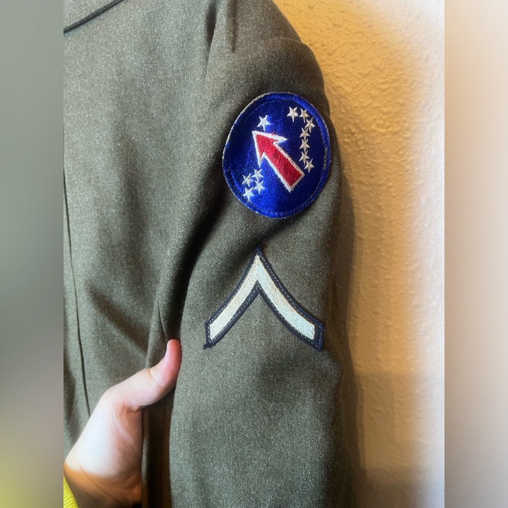 Vintage WW2 US Army IKE Wool and Lined Field Coat Jacket with Patches 36R - Picture 7 of 7